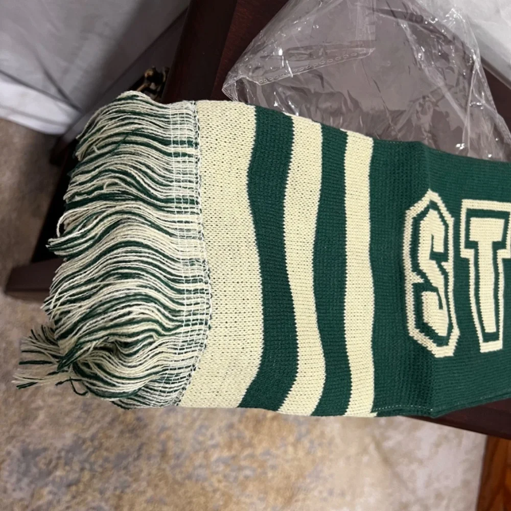 NWT Straub Brewery Scarf